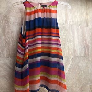 🌸 3/$25 Vince Camuto rainbow striped flowy tank